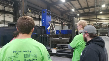 Robotic welder at Summit Truck Bodies